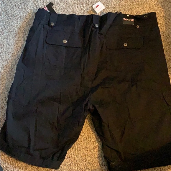 Black stretch twill cargo shorts size 16/18 - Picture 2 of 5